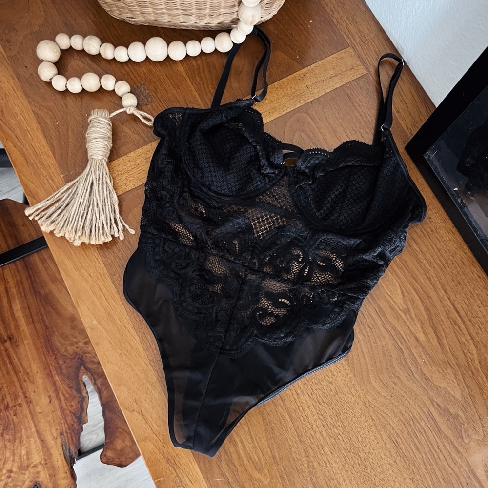 BLACK LACE BODYSUIT #0368